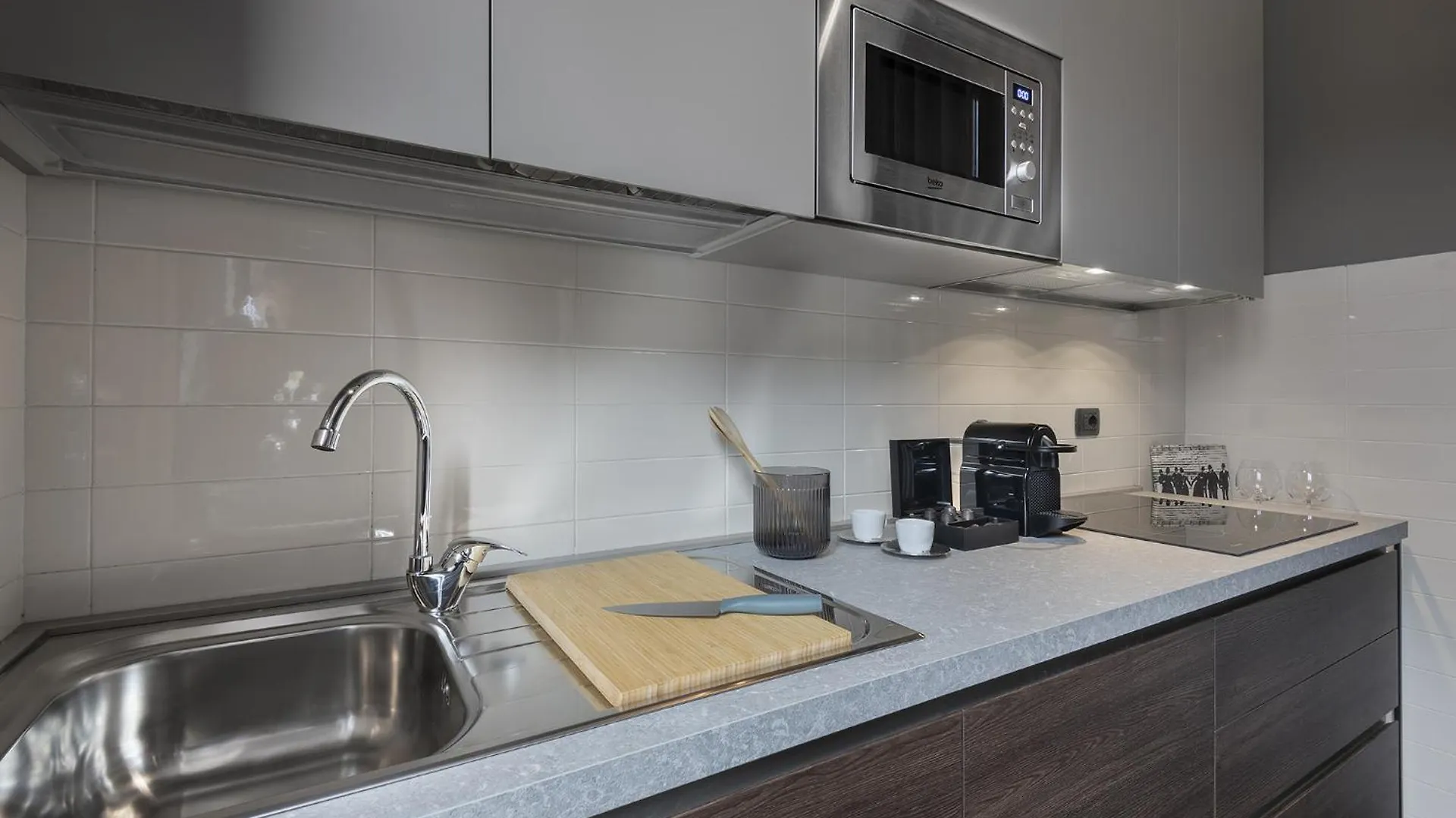 Fifty Eight Suite Milan Montenapoleone Two Bedrooms شقة